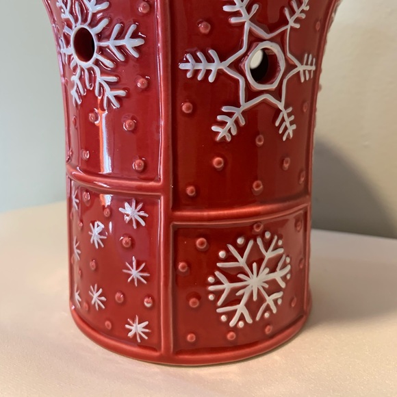 Ceramic Snowflake Scented Wax Burner - Picture 7 of 11